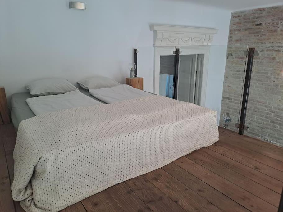 Parpar 19 Apartman - Cosy Flat In The Center Budapest Exterior foto